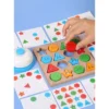 SM-109-05.webp Juego Didáctico De Formas Con Timbre Y Tarjetas De Madera